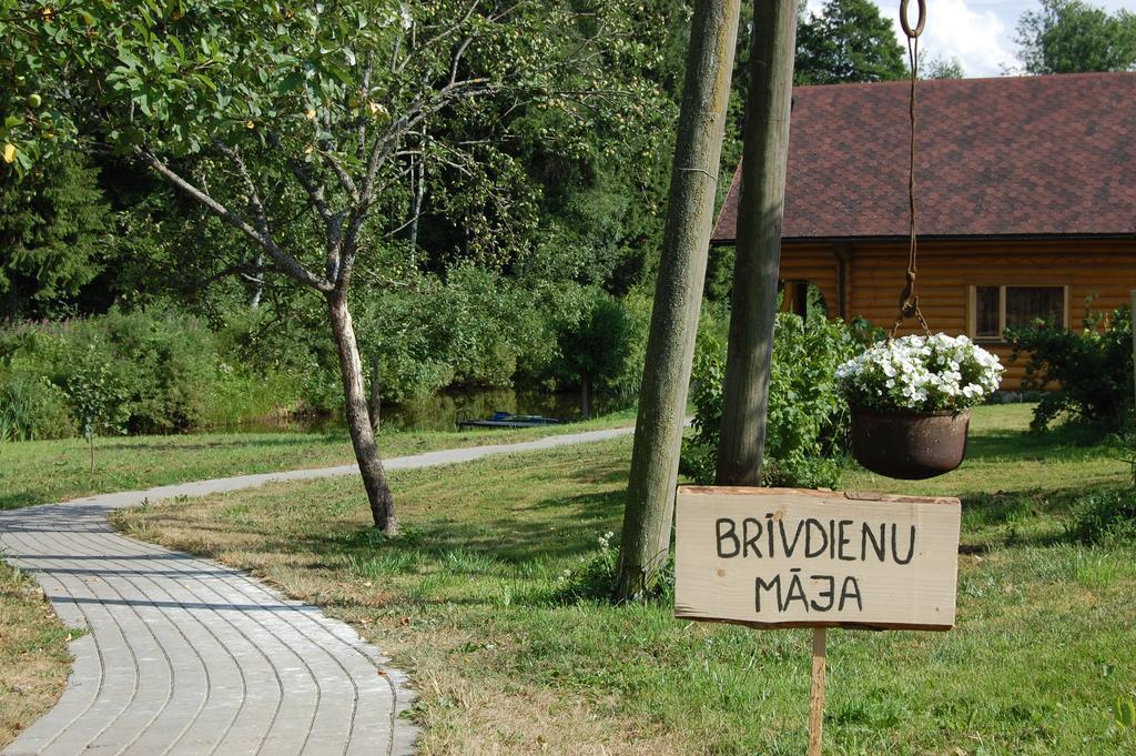 Отель Kucuru Dzirnavas Lautere Номер фото